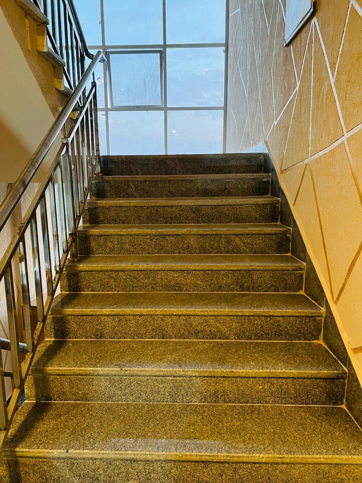 Hotel Riverb New Delhi Ngoại thất bức ảnh